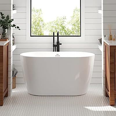 5 Best Soaking Tubs for Small Spaces - Fascinating Home Small Soaker Tub, Soaking Tubs Master Bath, Small Freestanding Tub, Small Soaking Tub, Stand Alone Bath Tub, Bathtubs For Small Bathrooms, Deep Bathtub, Deep Tub, Tub Sizes