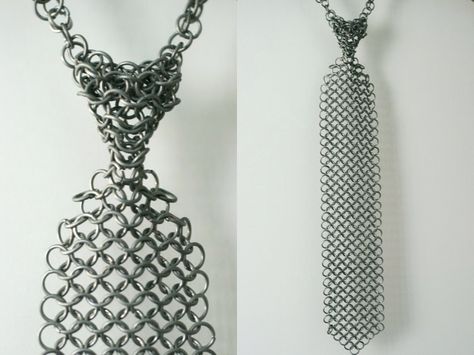 Chainmail tie Chainmail Clothing, Chainmaille Jewelry Patterns, Punk Fashion Diy, Chainmail Jewelry, Edgy Jewelry, Chain Maille Jewelry, Chain Mail, Jewelry Inspo, Mode Inspiration