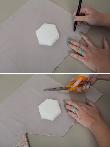 Ring Box Wedding Diy, Ring Boxes Diy, Ring Holder Diy, Dulang Hantaran, Wedding Table Setup, Wedding Gift Money, Money Box Wedding, Custom Ring Box, Ring Pillows