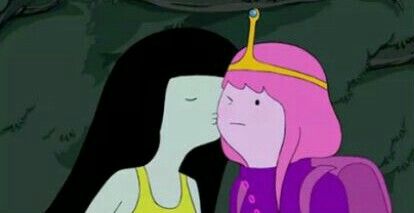 Kiss on the cheek Bubbline Matching Icons, Marceline And Princess Bubblegum, Princess Bubblegum, Tv Guide, Adventure Time, Matching Icons, A Tree, Canon, Kiss