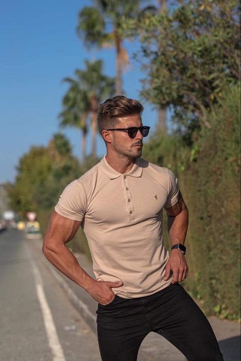 Tan Shirt Outfit Men, Polo T Shirts For Men Outfit, How To Wear Shirt, Wedding Dresses Men Indian, Polo Shirt Outfits, Gentleman Aesthetic, Mens Casual Outfits Summer, Men Fashion Casual Shirts, Stylish Men Casual