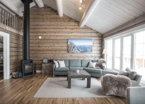 33 scandinavian airbnbs we wish were ours Scandinavian Cabin Interior, Modern Cabin Interior, Log Home Interior, Summer House Interiors, Scandinavian Cabin, Log Cabin Interior, Log Home Interiors, Bedroom Minimalist, Scandi Decor