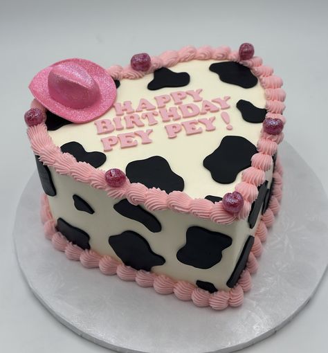 Moo-ve over ordinary cakes, there's a new showstopper in town! 🐄💖 This heart-shaped vintage cake adorned with cow print & sparkles, made Pey-Pey's birthday utterly unforgettable! 🎉😆🤠 . #birthdaycake #vintageheartcake #cowgirl #heartbirthdaycake #dfwcake Cow Print Bday Cake, Pink Cowboy Cake, Cow Girl Cake Ideas, Cow Heart Cake, Cow Print And Pink Birthday Parties, Pink Cow Print Cake, Cow Cakes Birthday Girl, Pink Cowgirl Cake, Rodeo Birthday Cake