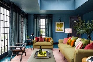 Nicola Harding's sleek and colourful design for a glorious riverside house | House & Garden Nicola Harding, Kitchen Colour Combination, 18th Century House, The Orangery, Painted Stools, Garden Magazine, Riverside House, Interior Design London, Paint And Paper Library