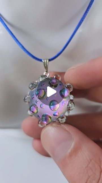 Resin Ink Jewelry, Uv Resin Necklace Ideas, Uv Resin Pendants, Resin Pendent Ideas, Uv Resin Jewelry Ideas, Epoxy Resin Jewelry Ideas, Resin Necklace Ideas, Resin Jewellery Ideas, Uv Resin Ideas