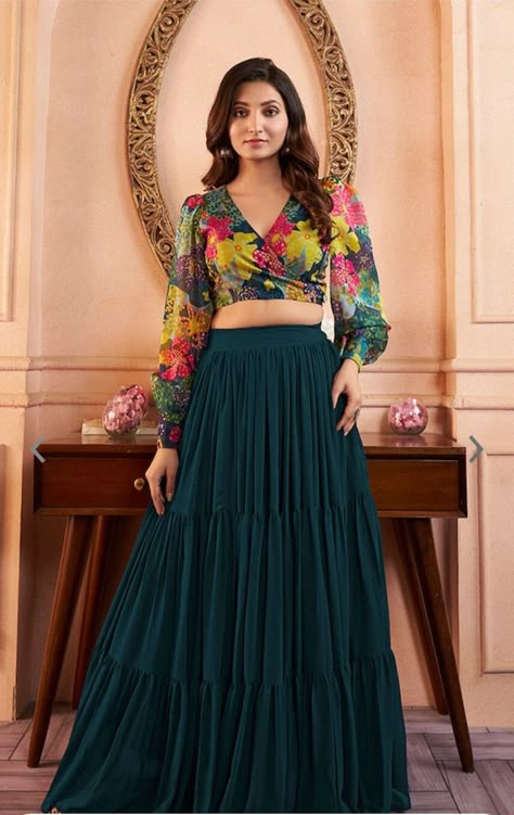 Neck Designs For Crop Top Lehenga, Crop Top Skirt Indian, Crop Top Lehenga Designs, Akansha Singh, Long Flared Skirt, Simple Lehenga, Indian Skirt, Bride Photos, Simple Frocks