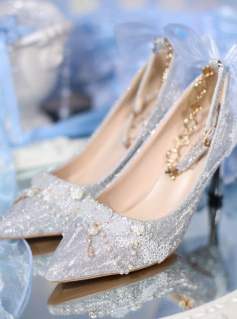 ❤Ice Blue Lace Elegant Heels❤︎ Please allow 2 weeks for delivery. Princess Heels, Sparkle High Heels, Shoes Details, Kitsune Mask, Fairy Shoes, Wedding High Heels, Heels Aesthetic, Anime Shoes, Elegant Heels