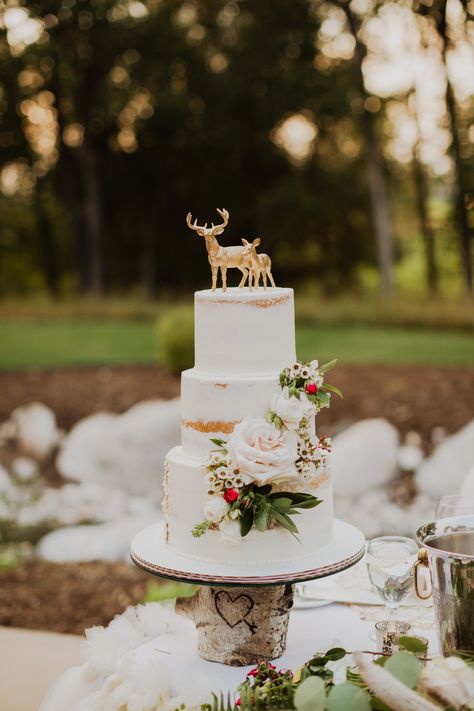 Deer Wedding Cake, Ranunculus Garden, Deer Wedding, Sage Pink, Gold Deer, Powder Horn, Three Layer, Flower Cake, Country Wedding