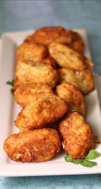 Portuguese Salt Cod Fritters #IsabelsBirthdayBash - Recipes Food and Cooking Salt Fish Recipe, Fritters Recipes, Cod Fritters, Saltfish Fritters, Portuguese Foods, Salted Cod, Portuguese Cuisine, Fish Cakes, Portuguese Food