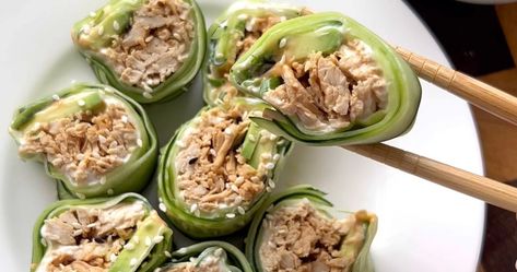 TERIYAKI CHICKEN CUCUMBER ROLL 🥒 Low Calorie Recipe, Chicken Cucumber, Cucumber Sushi, Menu Semanal, Cucumber Rolls, Sushi Recipe, Raw Chicken Breast, Chicken Teriyaki, High Protein Low Calorie