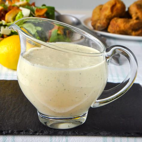 Roasted Garlic Caesar Salad Dressing - the easy way using a plain mayo base. Flavoured Mayonnaise, Garlic Salad Dressing Recipe, Mayo Salad Dressing, Camping Salads, Mayonnaise Recipes, Garlic Salad Dressing, Caesar Salad Dressing Recipe, Caesar Dressing Recipe, Salad Appetizer Cups