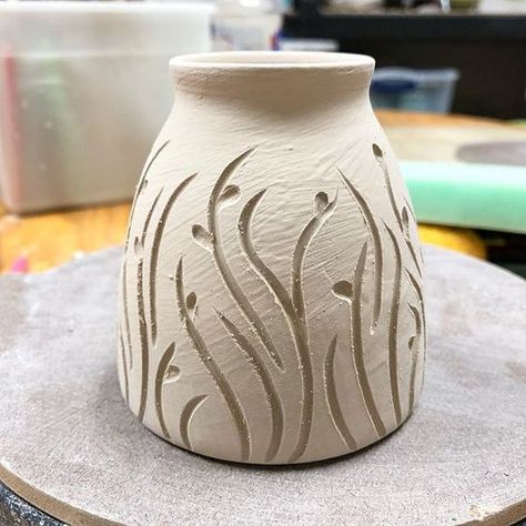 This little pot is only about 3 inches tall and asked for a simple design. It’s winter outside but I’m dreaming of spring already so little buds came to mind. Now to clean up the lines, and get it dried and fired. #pottery #wheelthrown #carvedpottery #budvase #ceramics #handmadepottery Winter Outside, Pottery Supplies, Ceramic Texture, Sculptures Céramiques, Pottery Handbuilding, Tanah Liat, Slab Pottery, Hand Built Pottery, Pottery Techniques