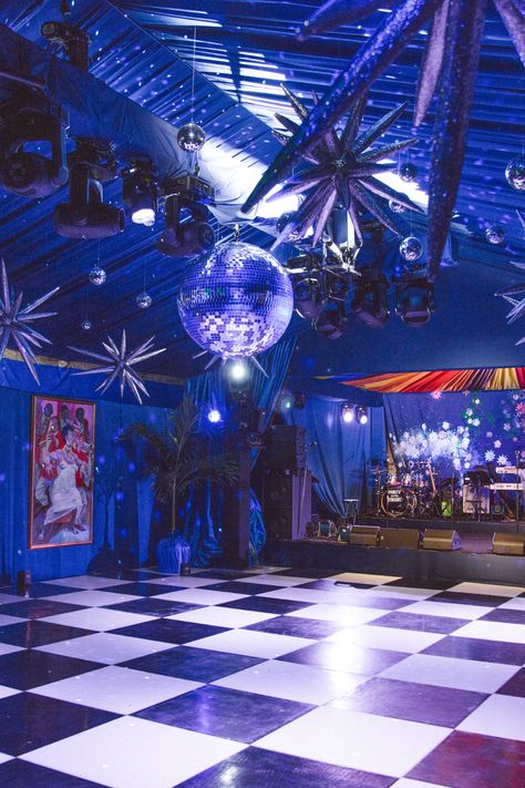 80s Dance Party Aesthetic, Dancefloor Ideas, Disco Core, Disco Dance Floor, Disco Floor, Disco Stage, 21 Bday, Disco Bar, Ball Dance