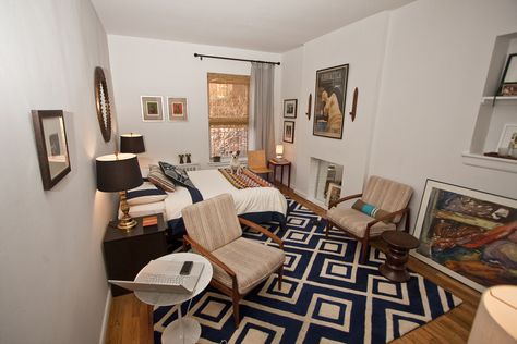 Apartment Studio Layout, Apartment New York, Tiny Studio Apartments, Studio Layout, City Square, Apartment Studio, Micro Apartment, Trendy Apartment, Tiny Apartments