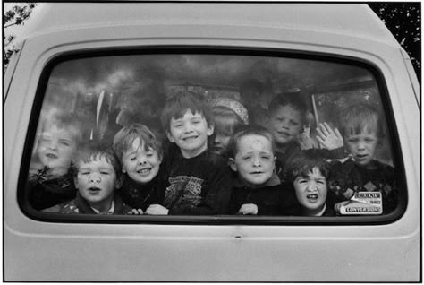 Elliott Erwitt Photography, Elliott Erwitt, Heartwarming Photos, Classic Photography, Steve Mccurry, Martin Parr, Modern Metropolis, Henri Cartier Bresson, Managua