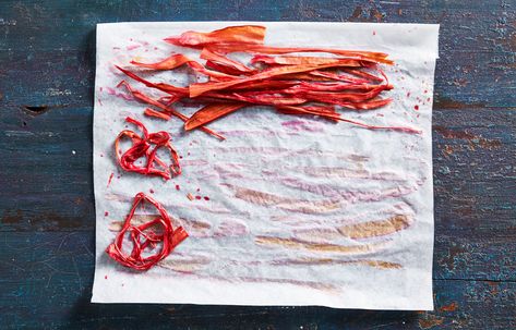 Candied rhubarb chips Dehydrated Rhubarb Candy, Dehydrated Rhubarb, Rhubarb Candy, Candied Rhubarb, Gardens Australia, Food Beautiful, Rustic Recipes, Rhubarb Recipes, Afternoon Snack