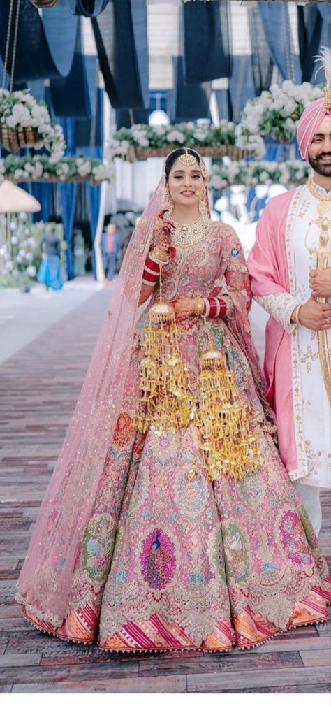 Light Colour Bridal Lehenga, Luxurious Lehenga, Latest Bridal Lehenga, Style Hacks, Lehnga Dress, Satin Fashion, Couple Dress, Bridal Dress Fashion, Wedding Stage Decorations