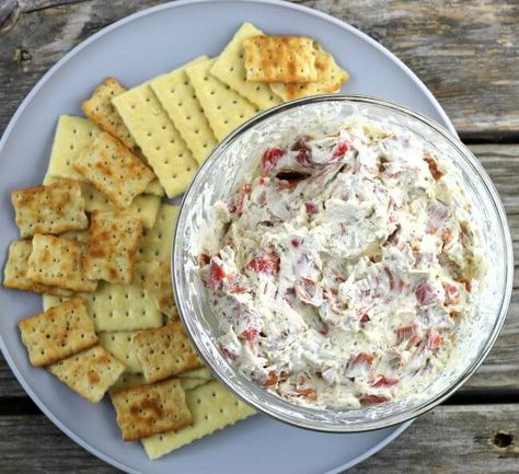 Pepperoni Dip Easy Yummy Dips, Pepperoni Dip, Finger Sandwich, Dip Easy, Delicious Dips Recipes, Cream Cheese Dips, Dip Recipes Easy, Snack Dip, Yummy Dips