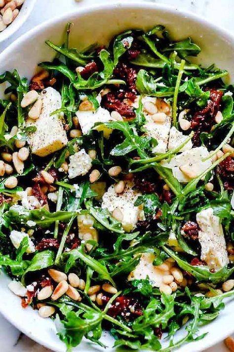 Salad Recipes Simple, Cheese Salad Recipes, Arugula Recipes, Arugula Salad Recipes, Arugula Pesto, Watermelon And Feta, Clean Eating For Beginners, Italian Salad, Goat Cheese Salad