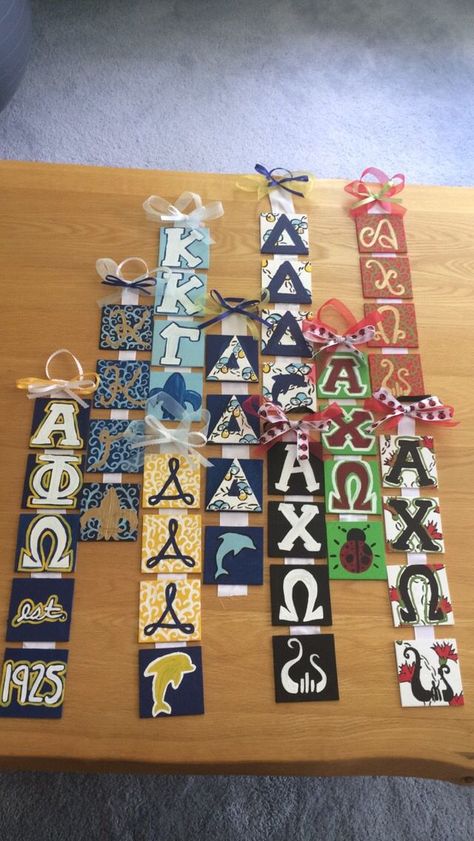 Maybe I love crafting a touch too much #craft #sorority #kkg #axo #tridelta #aphio #gifts Greek Prints, Sorority Gifts Diy, Sorority Baskets, Sorority Canvases, Sorority Diy, Greek Crafts, Theta Phi Alpha, Easy Handmade Gifts, Sorority Canvas