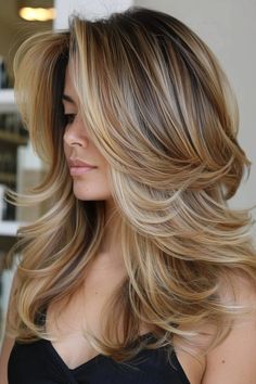 Butterfly Haircut Balayage Blonde, Long Hairstyles Haircuts For Women, Most Beautiful Haircuts, Round Face Layers Haircut, One Length Haircuts Long, Butterfly Cut Medium Length, Haircut Postpartum, 2024 Short Haircuts, Butterfly Haircut With Highlights