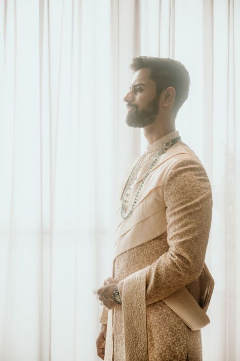 Wedding Groom Poses, Indian Wedding Groom, Groom Photoshoot, Cute Engagement Photos, Groom Getting Ready, Groom Photos, Bride Inspiration, Indian Groom, Groom Poses