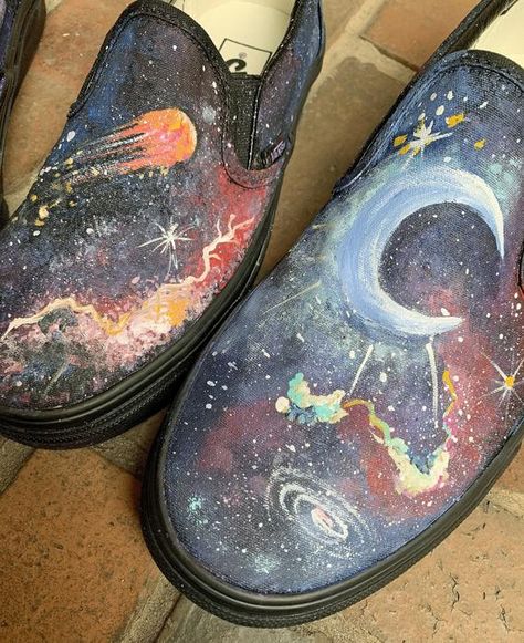 Vans Shoes For Men, Shoe Painting, Painting Shoes, Galaxy Shoes, Galaxy Vans, Mens Vans Shoes, Futuristic Shoes, Painted Sneakers, Black Shoes Men