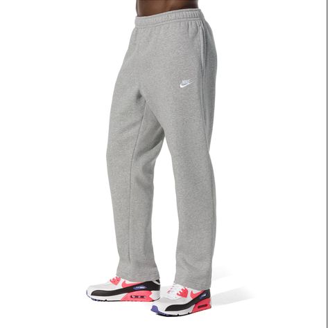 60 Gifts for Your Boyfriend 2021 - Gift Ideas for Your New Boyfriend Your New Boyfriend, Nike Sweatpants Mens, Nike Grey Sweatpants, Nike Sportswear Mens, Men's Sportswear, Snowboarding Men, Nike Sweats, Sweatpants Outfit, Nike Fleece