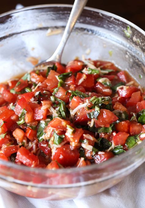 This is the best bruschetta recipe! Serve up this delicious Italian-inspired appetizer to kick off your summer dinners and parties. Bruchetta Appetizers Easy, Bruschetta Recipe With Parmesan, Bruschetta Burger Recipe, Bruschettini Recipes, Tomato Brushetta Appetizers, Italian Brushetta Appetizers, Bruchetta Appetizers With Feta, Zucchini Bruschetta Recipe, Brusketa Bruschetta Recipe