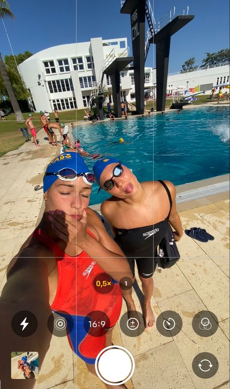 speedo arena goggles swimmers swimming bestie teammate Swimming Competition Aesthetic, Swimmer Couple, Swimmer Asthetic, Swim Meet Aesthetic, Swimming Aesthetic Sport, Swim Pictures, Swimming Pics, Competitive Swimming Pictures, Swim Team Pictures