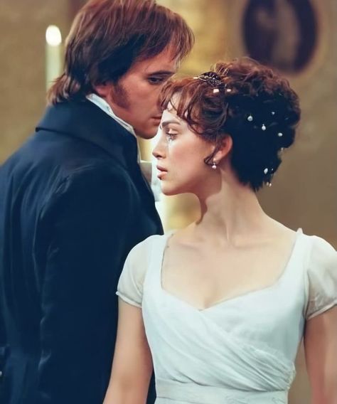 Pride & Prejudice Movie, Little Dorrit, Darcy And Elizabeth, Lizzie Bennet, Pride And Prejudice 2005, Jane Austin, Elizabeth Bennet, Regency Dress, Jane Austen Books