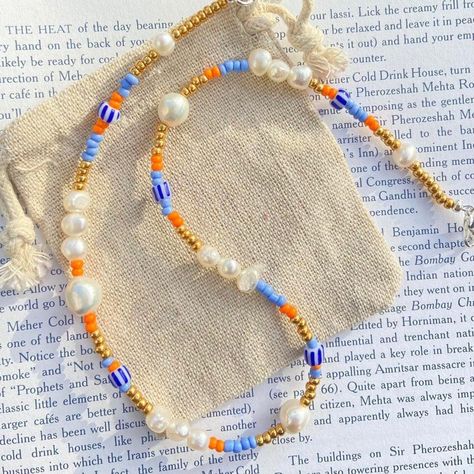 Now!! Blue And Orange Necklace, Orange Beads Necklace, Beads Necklace Ideas, Summer Jewelry Ideas, Orange Beaded Necklace, Seed Beaded Necklace, Pulseras Kandi, Diy Sy, Diy Collier