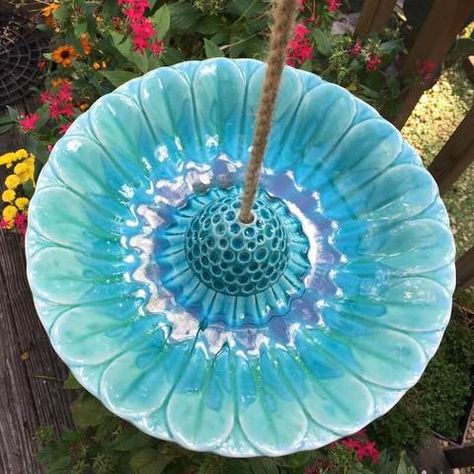 Ceramic Bird Bath, Unique Bird Feeders, Hanging Bird Bath, Bird Repellents, Clay Bird, Unique Bird Houses, Diy Bird Feeder, Hanging Bird Feeders, Garden Pottery