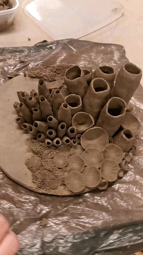 Clay Coral Reef Sculpture, Coral Clay Art, Coral Reef Ceramic Sculpture, Clay Coral Tutorial, Coral Reef Texture, Pottery Coral Reef, Plastic Bottle Coral Reef, Paper Mache Coral Reef, Ceramic Coral Sculpture