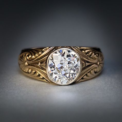 Mens Vintage Rings, Vintage Ring Men, Antique Mens Rings, Temple Jewellery Earrings, Inexpensive Jewelry, Old Mine Cut Diamond, Gold Necklace Indian Bridal Jewelry, Diy Jewelry Inspiration, Antique Jewelry Indian