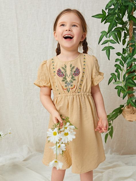 Embroidery Frocks, Bohemian Girls, Kids Summer Fashion, Khaki Fashion, Boho Patterns, Toddler Girl Dresses, Toddler Girl Outfits, Toddler Dress, Girls Clothing