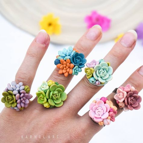 Handmade Rings Diy, Rings Clay, Succulent Jewelry, Etsy Jewelry Handmade, Polymer Clay Ring, Clay Rings, Rings Diy, Clay Keychain, Polymer Clay Flower Jewelry