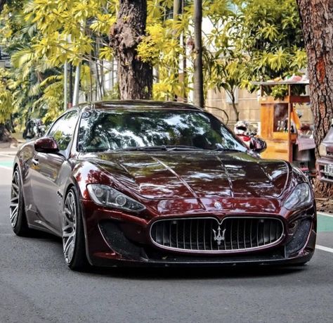 Maserati Granturismo Sport, Dual Sport Motorcycle, Maserati Granturismo, High End Cars, Maserati Ghibli, Exotic Sports Cars, Dual Sport, Beautiful Cars, Maserati