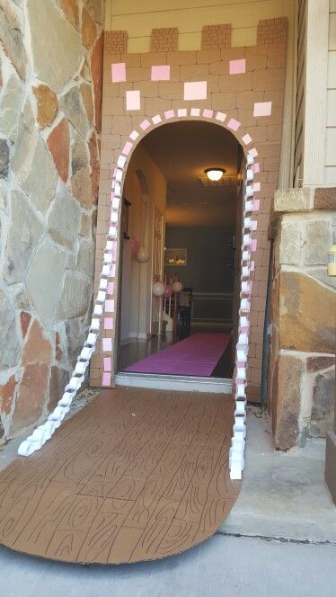 Small Princess Party Ideas, Princess For A Day Ideas, Princess Halloween Decorations, Royal Ball Decorations Themed Parties, Party Like A Princess Bachelorette, Princess Castle Birthday Party, Indoor Princess Party, Princess Halloween Party Ideas, Princess Themed Trunk Or Treat