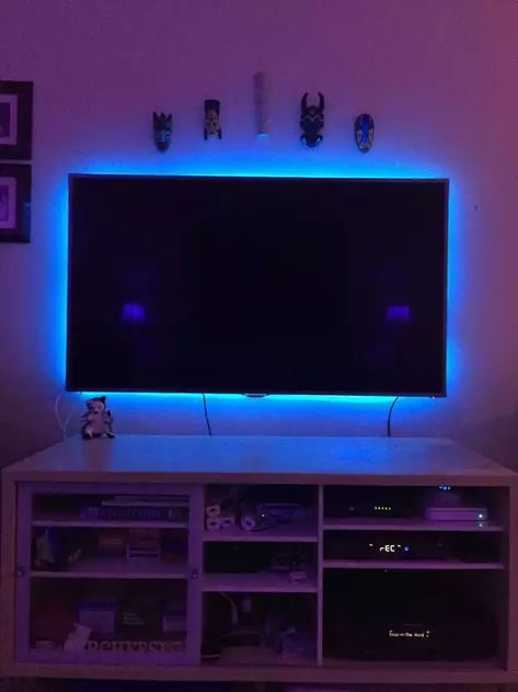 Lights Behind Tv, Hue Light, Led Room Lighting, Hue Lights, Not Musik, Led Lighting Bedroom, Neon Room, Dekorasi Kamar Tidur, Bedroom Setup