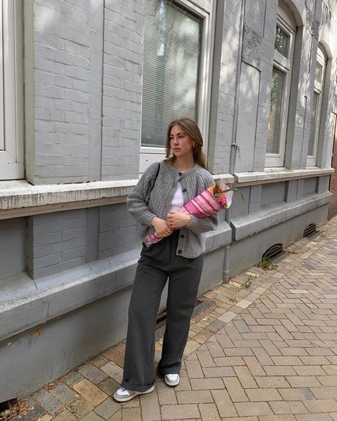 Grey Chunky Cardigan Outfit, Sezane Sweater Outfit, Sezane Cardigan Outfit, Gray Cardigan Outfit, Sezane Sweater, Sezane Cardigan, Grey Cardigan Outfit, Chunky Cardigan Outfit, Sezane Outfit