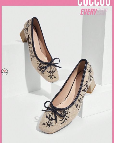 https://dengss.clothing/dengss-cuccoo-everyday-collection-woman-shoes-apricot-colored-embroidered-bow-decor-fashionable-pumps-for-spring-and-summer/?feed_id=2078746&_unique_id=662b4269039a8&utm_source=Instagram&utm_medium=28dengss&utm_campaign=FS%20Posteronline%20clothingColor: ApricotType: Court PumpsStyle: FashionableToe: Square ToePattern Type: GraphicDetails: EmbroideryStrap Type: SlingbacksHeels: ChunkyHeel Height: Low Heel (4.5cm/1.8inch)Upper Material: FabricLining Material: PU Leathe... Summer Feed, Embroidered Bow, Bow Decor, Woman Shoes, Low Heels, Pumps, Women Shoes, Heels, Quick Saves