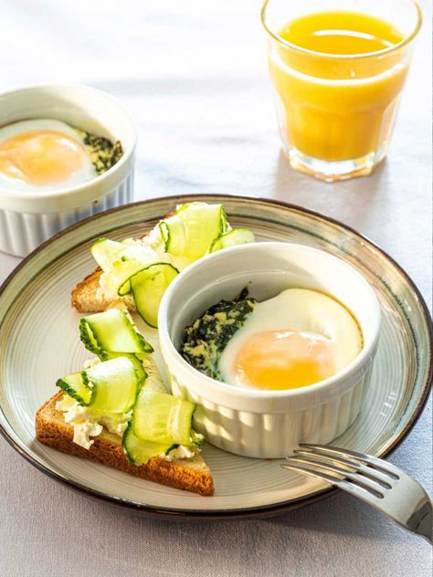 Authentic French Breakfast, French Breakfast Recipes Traditional, Gourmet French Recipes, European Breakfast Buffet, Easy French Breakfast Recipes, Parisian Breakfast Aesthetic, Traditional French Breakfast Ideas, French Food Art, French Style Breakfast