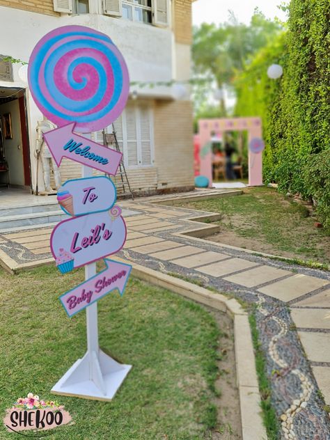 candy land baby shower decoration welcome board Candy Land Theme Baby Shower Ideas, Candy Land Table Decorations, Candy Baby Shower Theme, Candy Land Baby Shower Theme, Candyland Baby Shower Theme, Candyland Theme Party, Wonderland Classroom, Gender Reveal Candy, Candy Rush