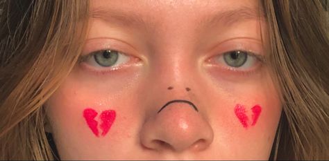 #sadnose #nose #makeup #heart #heartbreakers #heartbreak #blueeyes Heart Tears Makeup, Quinnie Heartbreak Makeup, Heartbreak Makeup, Broken Makeup, Halloween Parejas, Nose Makeup, Concert Ideas, Punk Looks, Maquillage Halloween