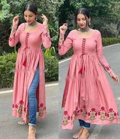 Kurti With Jeans, Latest Kurti, Simple Kurta Designs, Designer Kurti Patterns, Simple Kurti Designs, Gaun Fashion, Long Kurti, Kurti Designs Latest, Fancy Kurti