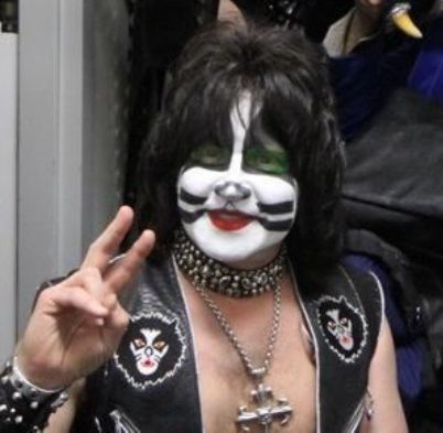 Band Banners, Kiss Artwork, Eric Singer, Marching Band Memes, Kiss Tattoos, Vinnie Vincent, Eric Carr, Peter Criss, Best Rock Bands