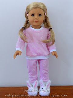 Doll Clothes Patterns by Valspierssews: How To Make Ski Pyjamas for your American Girl Doll My Life Doll Clothes, American Girl Clothes Patterns, American Girl Outfits, Girls Clothes Patterns, American Girl Doll Diy, American Girl Patterns, American Girl Doll Accessories, American Girl Doll Crafts, Doll Clothes Patterns Free