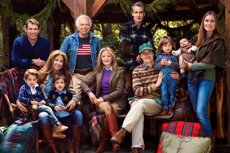 Ralph Lauren Talks Family, Fashion, and His Global Empire - TownandCountrymag.com Ralph Lauren Family Photoshoot, Ralph Lauren Family, Lauren Bush, Pamela Hanson, Designer Ralph Lauren, Rich Family, Winter Mode, Ralph Lauren Style, Ralph Lauren Home