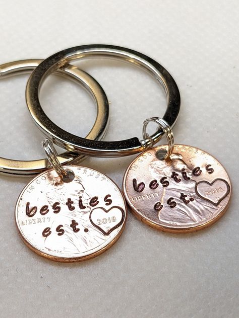 Best Friend, Keychain Set, Gifts for Bestie, Besties, Personalized, Keychains, Penny Keychain, Lucky Penny, for BFF, Birthday, Christmas by RusticMidwestCharm on Etsy Vintage Aesthetic Stickers Printables, Bff Keychain, Bff Christmas Gifts, Best Friend Keychain, Friend Keychain, Stamping Jewelry, Personalized Keychains, Roommate Gifts, Best Friend Match